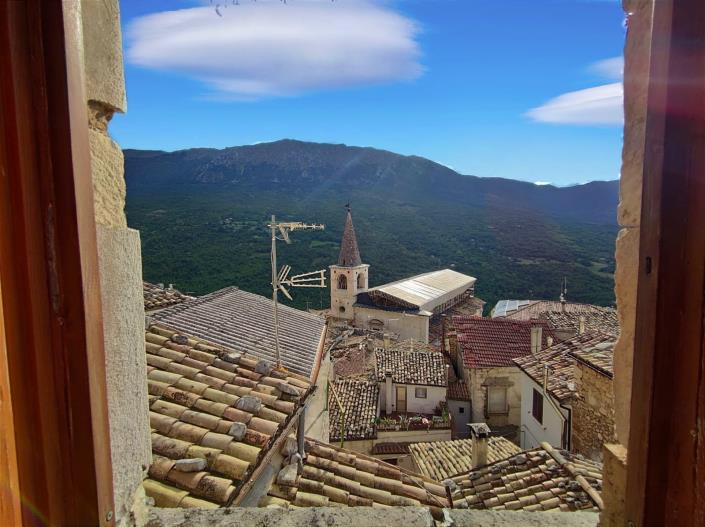 Image No.20-2 Bed Apartment for sale