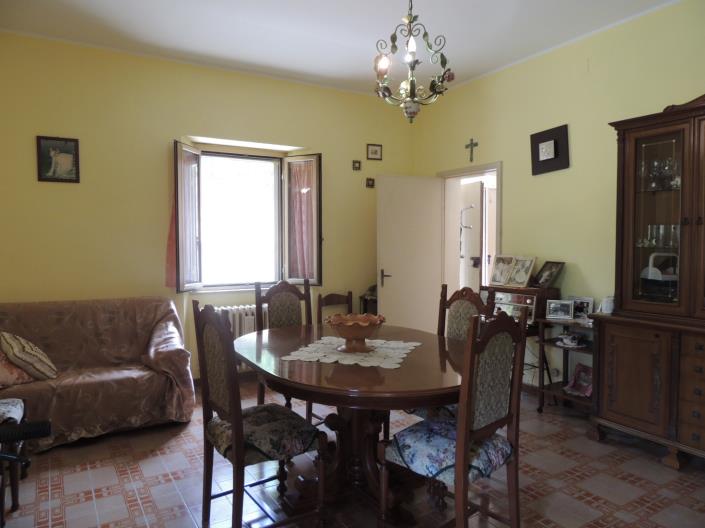 Image No.14-3 Bed Country House for sale