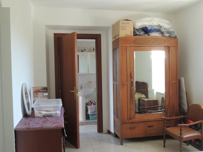 Image No.9-2 Bed House for sale