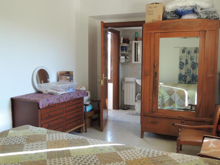 Image No.10-2 Bed House for sale