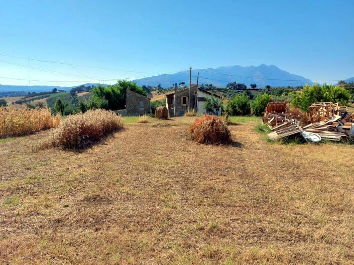 Image No.1-2 Bed House for sale