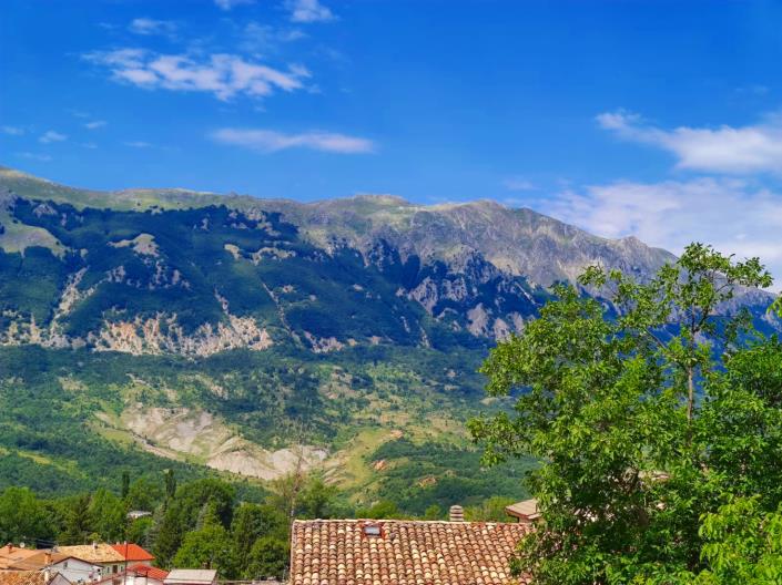 Image No.3-4 Bed House for sale