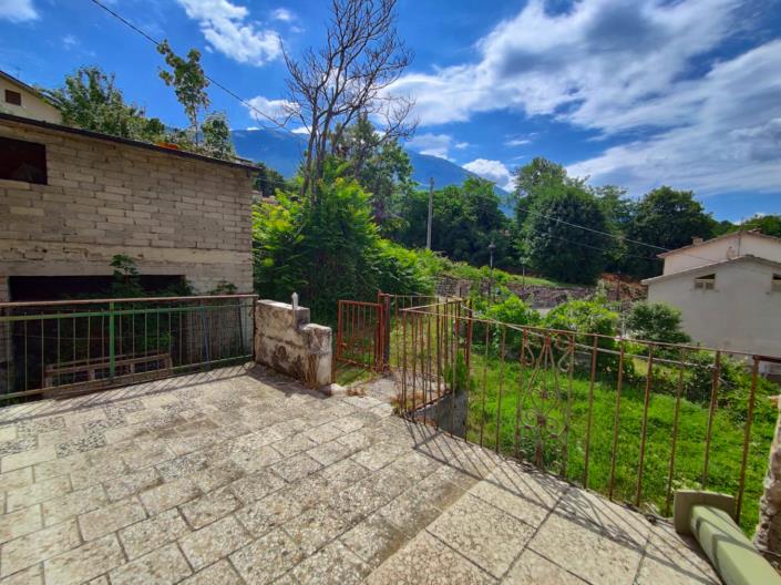 Image No.5-4 Bed House for sale