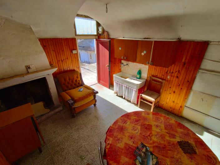 Image No.13-4 Bed House for sale