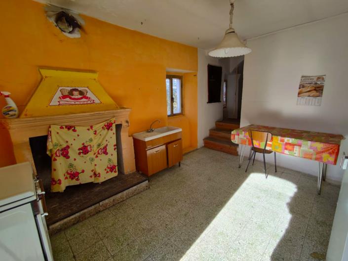 Image No.14-4 Bed House for sale