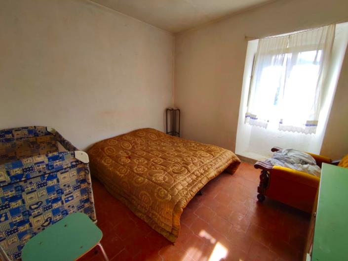 Image No.17-4 Bed House for sale