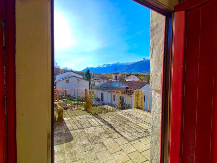 Image No.20-4 Bed House for sale