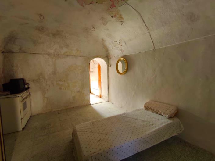 Image No.22-4 Bed House for sale