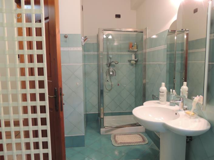 Image No.24-7 Bed Villa for sale