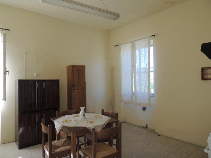 Image No.11-1 Bed Country House for sale