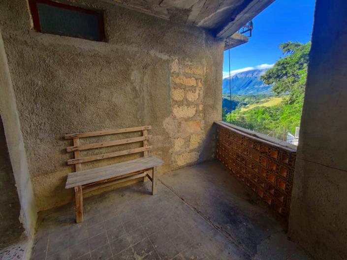 Image No.6-3 Bed House for sale