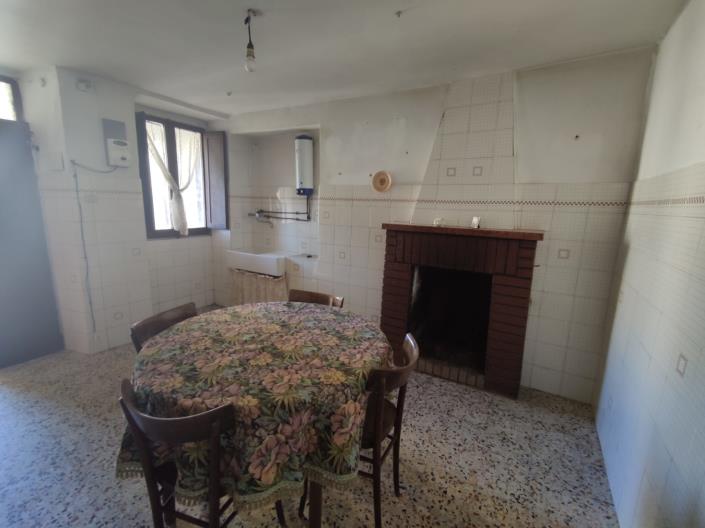 Image No.8-3 Bed House for sale