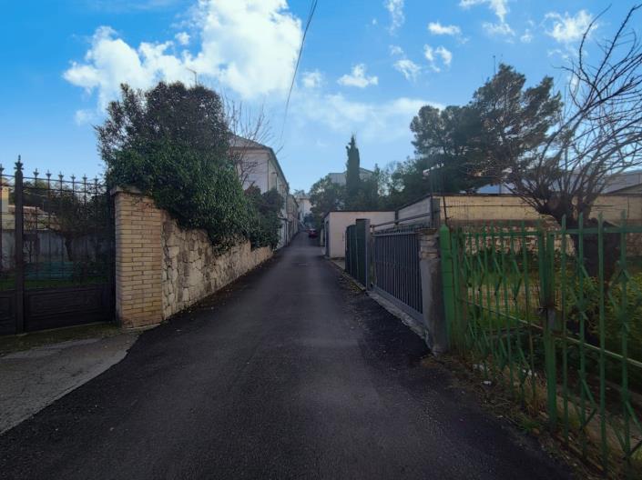 Image No.7-2 Bed Property for sale