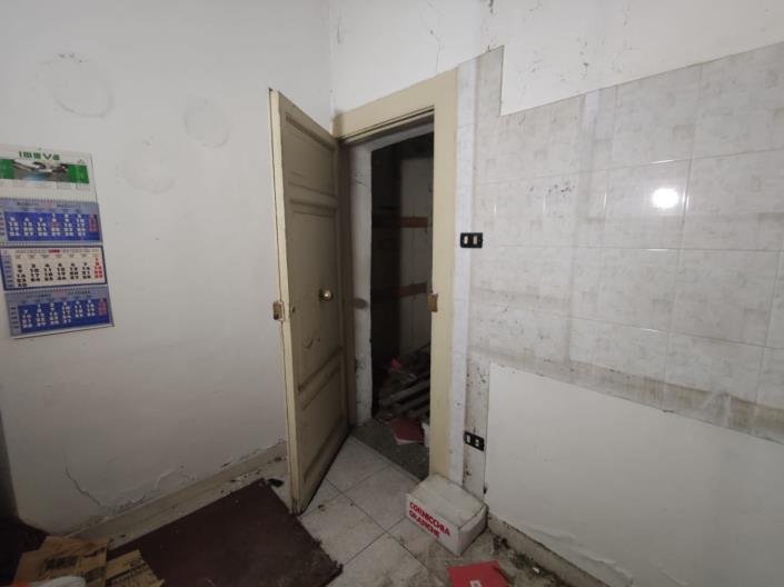 Image No.21-2 Bed Property for sale