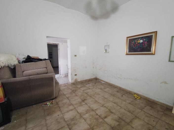 Image No.16-2 Bed Property for sale