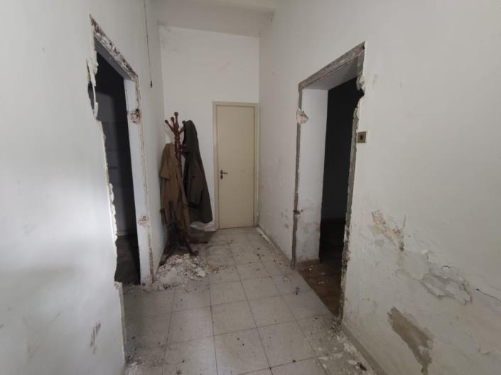 Image No.11-2 Bed Property for sale