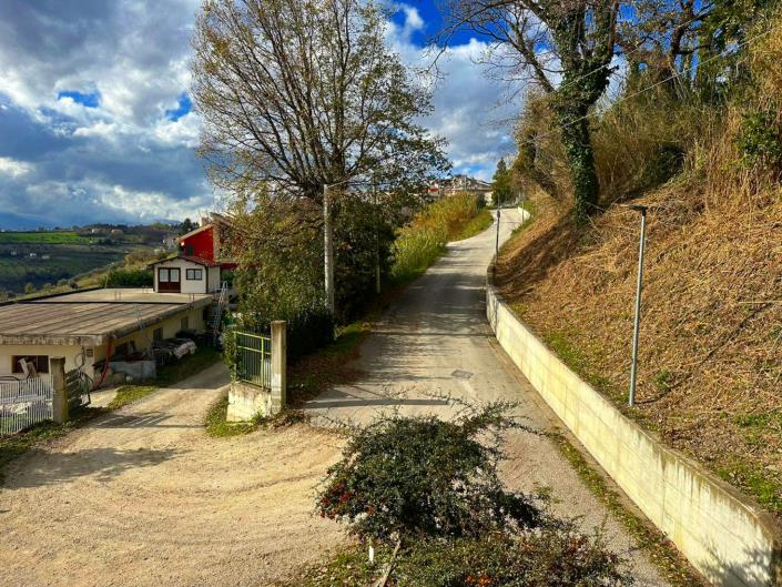 Image No.6-3 Bed Property for sale