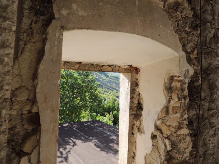 Image No.11-2 Bed Property for sale