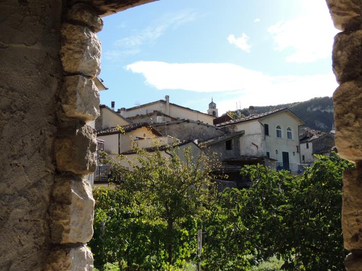 Image No.20-2 Bed Property for sale