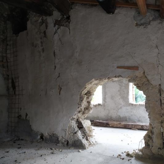 Image No.10-2 Bed Property for sale