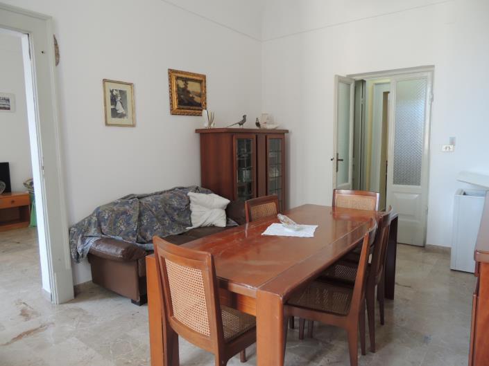 Image No.7-6 Bed House for sale