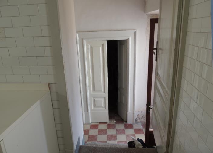 Image No.18-6 Bed House for sale