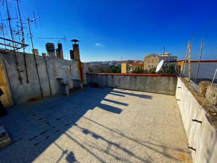 Image No.16-2 Bed Apartment for sale