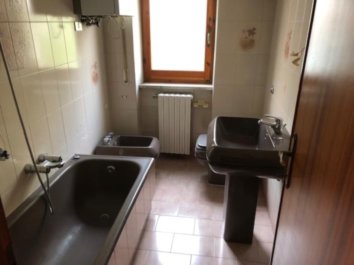 Image No.10-3 Bed Apartment for sale