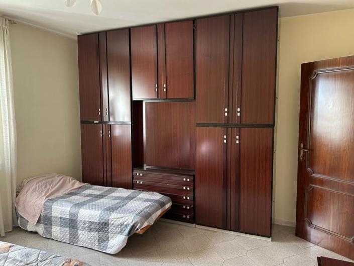 Image No.19-4 Bed Country House for sale