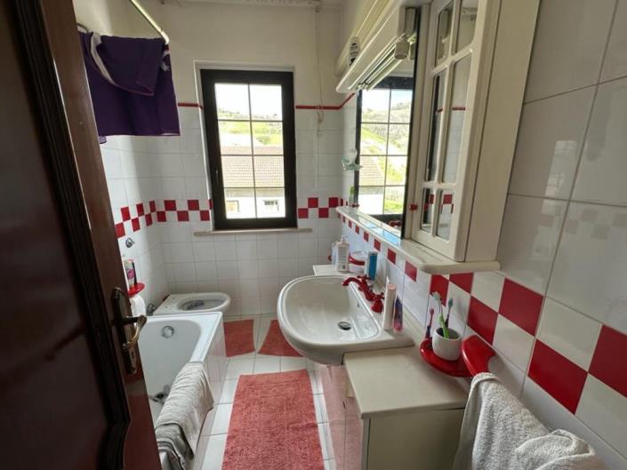 Image No.23-4 Bed Country House for sale