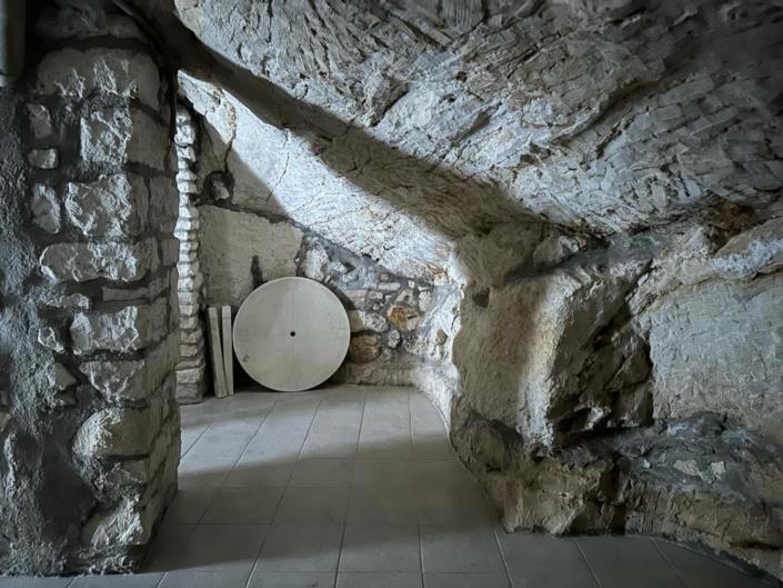 Image No.23-2 Bed Apartment for sale