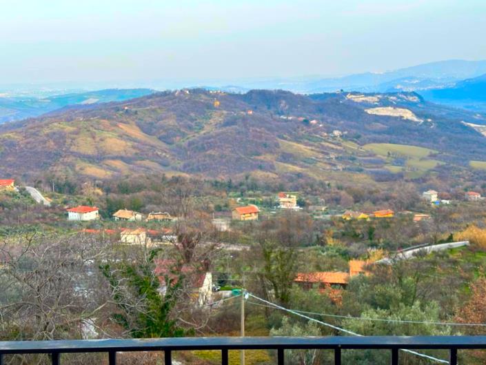 Image No.18-2 Bed Apartment for sale