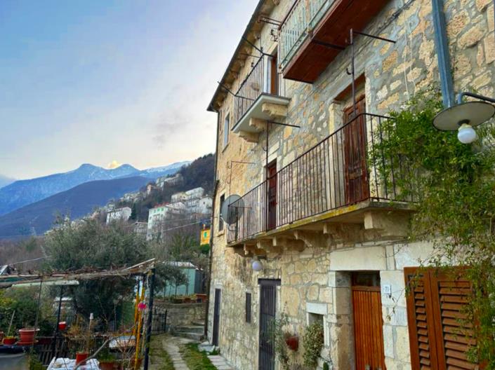 Image No.15-2 Bed Apartment for sale