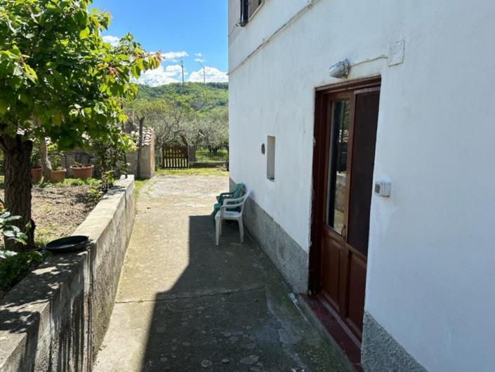 Image No.4-2 Bed House for sale