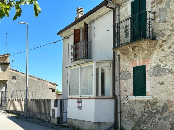 Image No.3-2 Bed House for sale