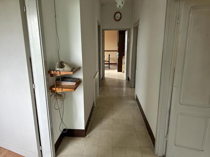 Image No.19-4 Bed Property for sale