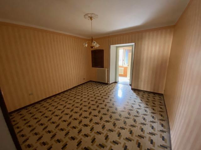 Image No.10-3 Bed House for sale