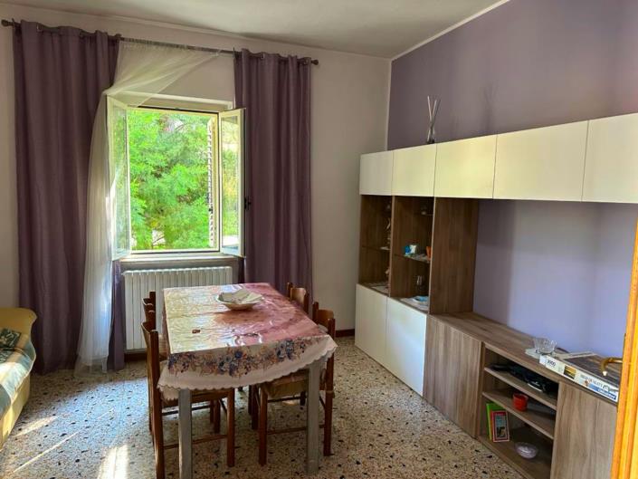 Image No.10-4 Bed Farmhouse for sale