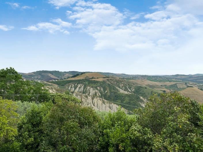 Image No.8-2 Bed Villa / Detached for sale