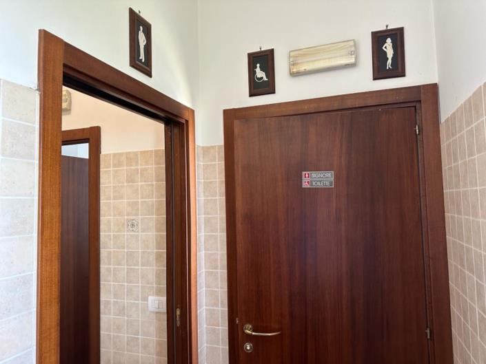 Image No.27-Restaurant for sale