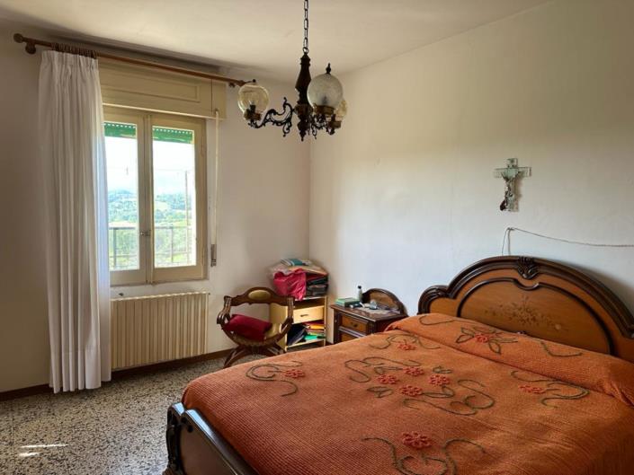 Image No.11-4 Bed House for sale