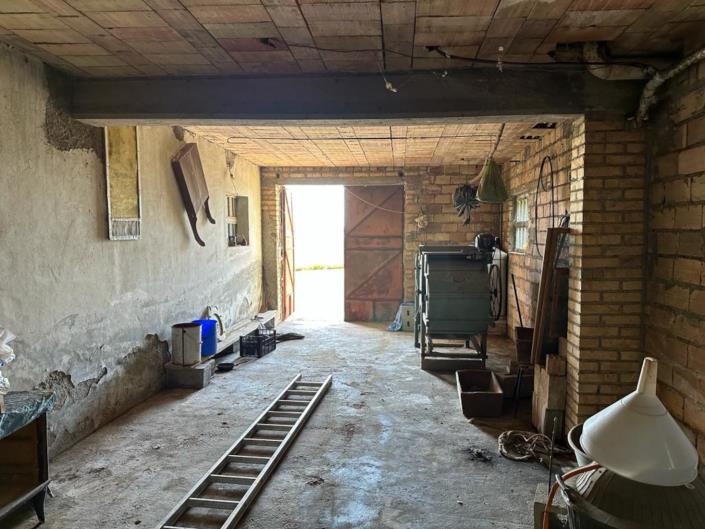 Image No.20-4 Bed House for sale