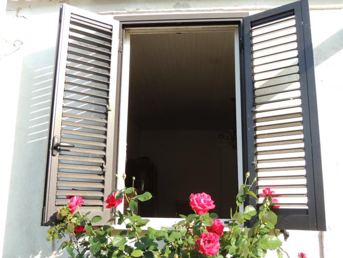 Image No.23-3 Bed Country Property for sale