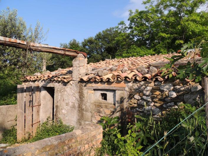 Image No.22-3 Bed Country Property for sale