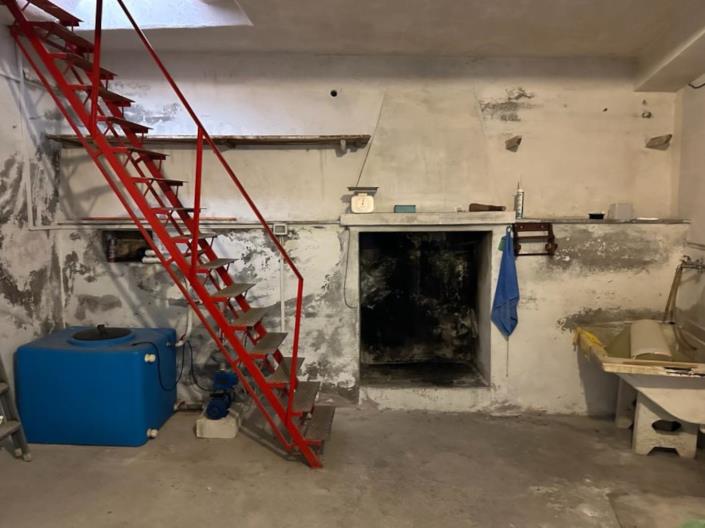 Image No.26-4 Bed Property for sale