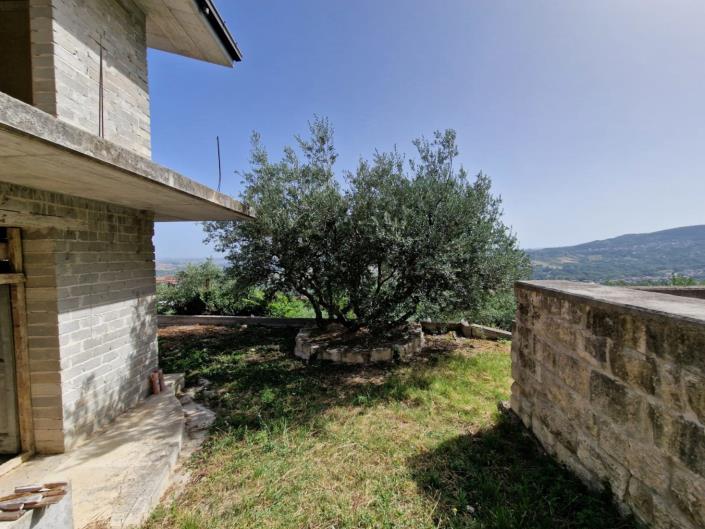 Image No.20-1 Bed House for sale