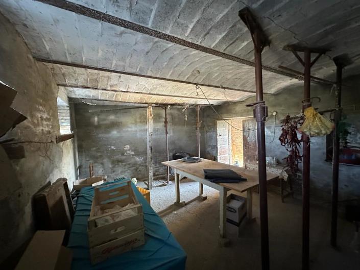 Image No.15-3 Bed Country House for sale