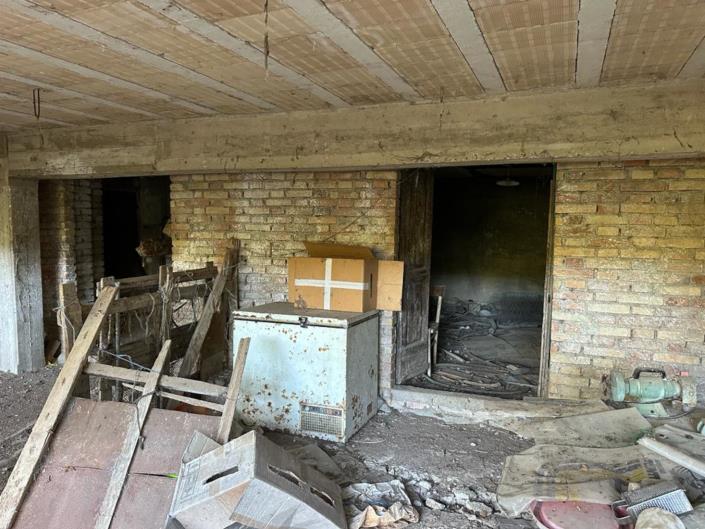 Image No.17-2 Bed House for sale