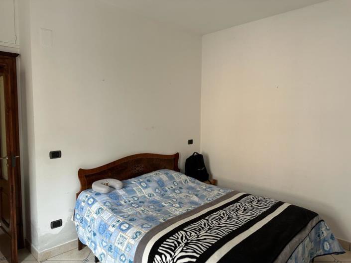 Image No.18-4 Bed House for sale