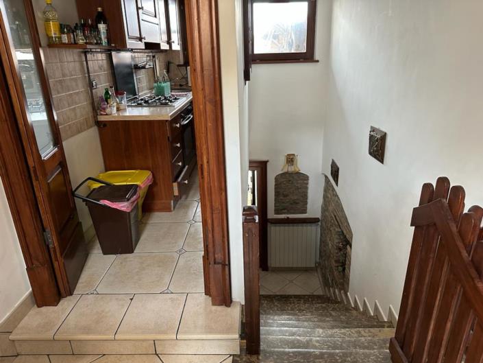 Image No.24-4 Bed House for sale